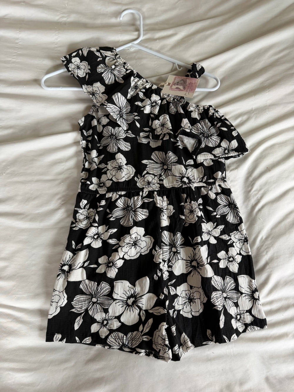 Jessica Simpson Black and White Floral Mini Skirt